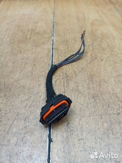 Разъем модуля зажигания Opel Zafira B Z16XEP 2007