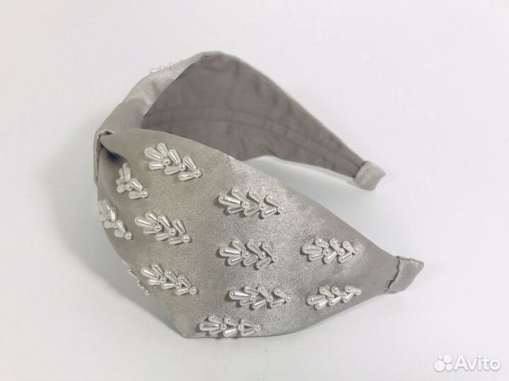 Ободок на голову.Украшение на голову