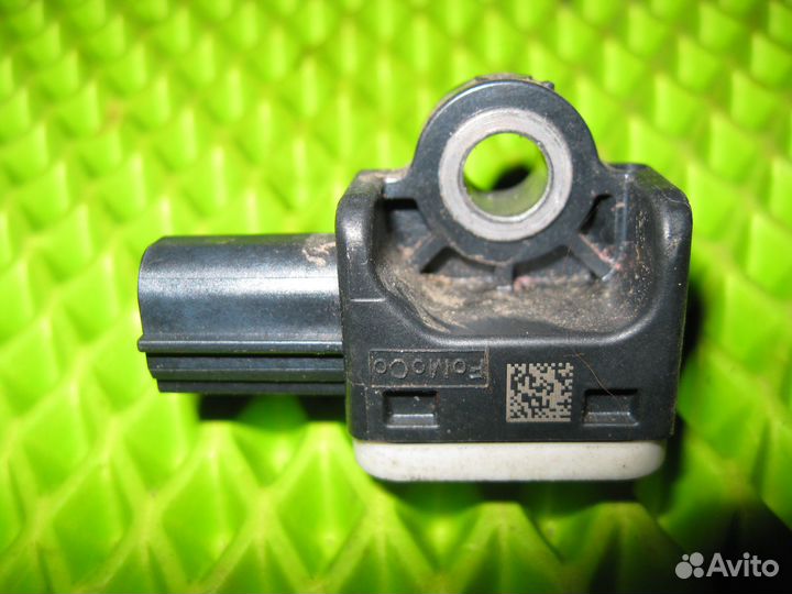 Датчик удара подушки безопасности Ford