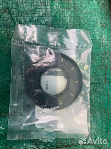 Сальник привода правый Renault Logan Sandero