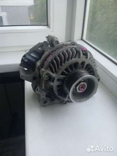 Генератор от Хонды Аккорд 8