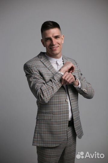 Ведущий на свадьбу с Dj и оборудование