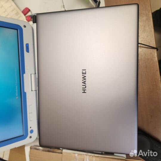 Huawei matebook pro крышка матрицы