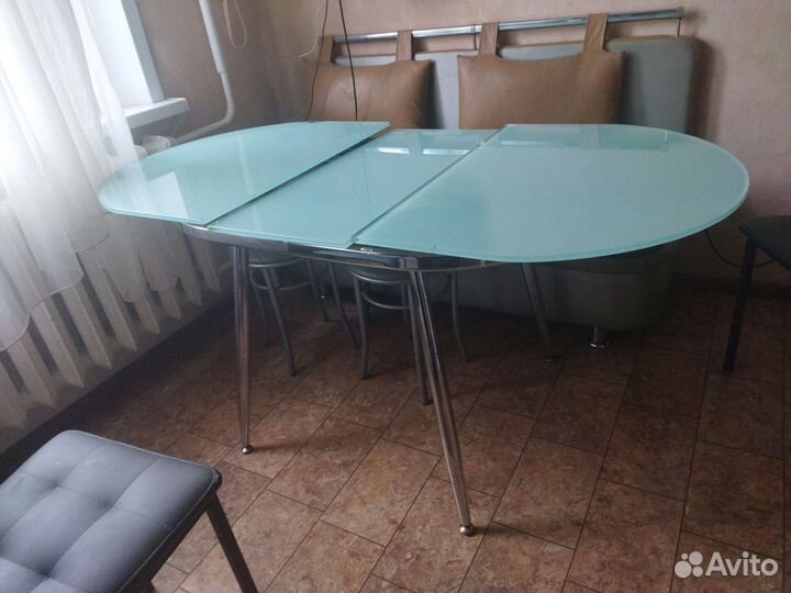 Стол стеклянный раскладной