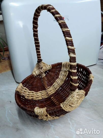Корзинка пасхальная плетеная