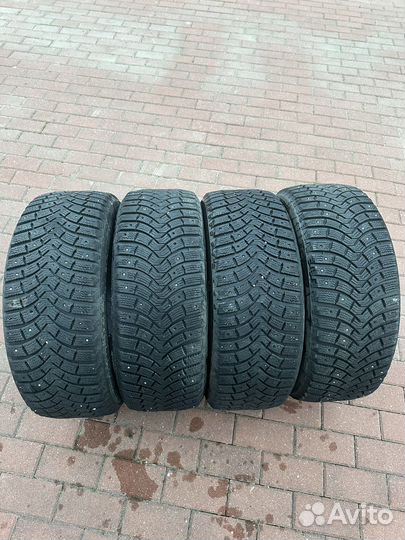 Michelin X-Ice 215/55 R17