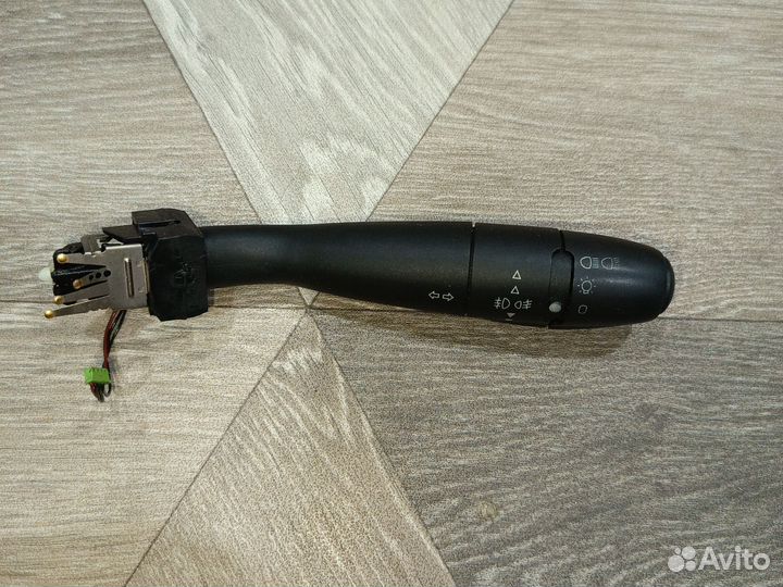 Переключатель поворотника Пежо 406