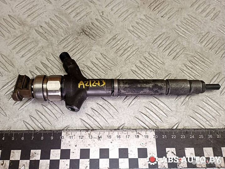 Форсунка топливная Toyota RAV4 3 (XA30) 2008