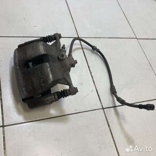 Суппорт передний правый Volkswagen Golf Mk7 (2012—