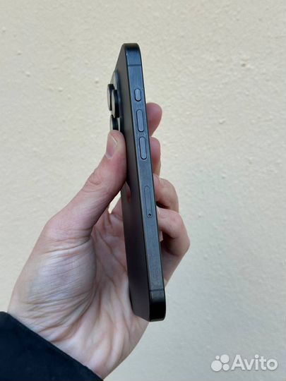 iPhone 15 Pro, 256 ГБ