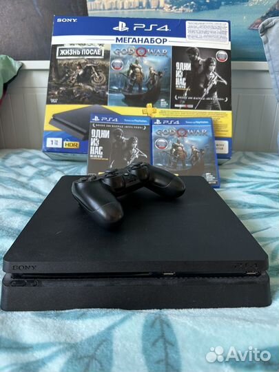 Sony Playstation 4 slim 1 tb (PS4)