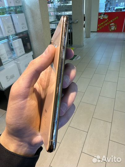 iPhone Xs, 256 ГБ