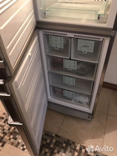 Холодильник Liebherr