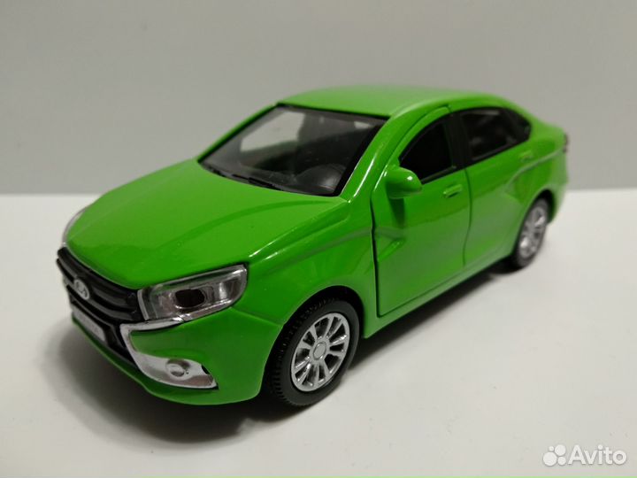 Машинка LADA Vesta 1:36 Autogrand
