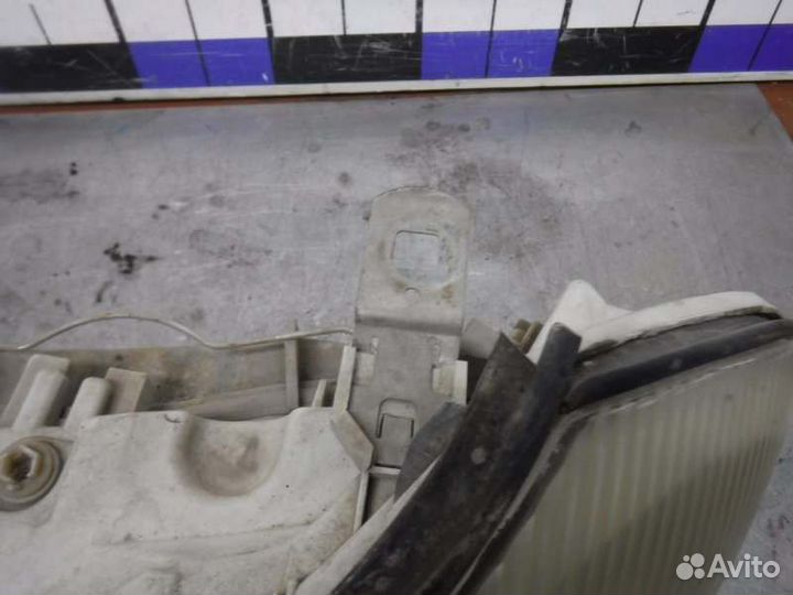 Фара передняя левая Ford Mondeo 2 1.6 1997