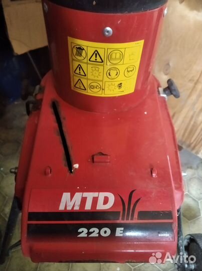 Измельчитель - сучкорез садовый