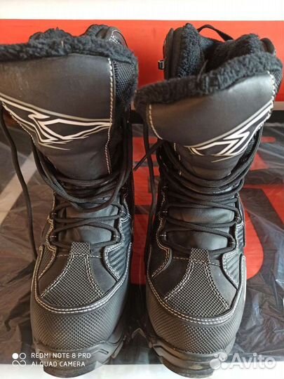Ботинки для снегохода