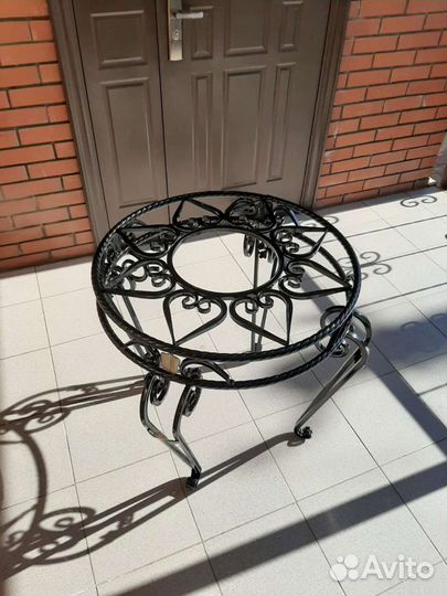 Стол кованный