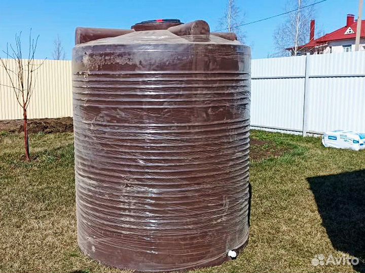 Пластиковая емкость, бак для воды 3000 литров