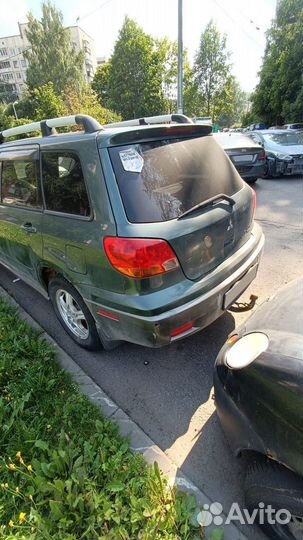 Mitsubishi Outlander 2.4 AT, 2003, битый, 250 000 км