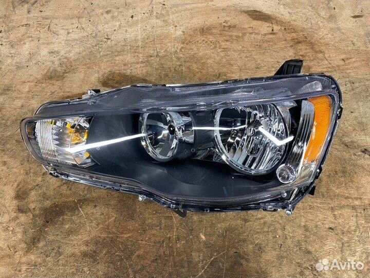 Фара Mitsubishi Lancer 10 левая правая