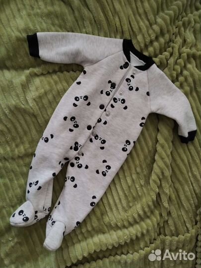 Продам пакет вещей на мальчика до года