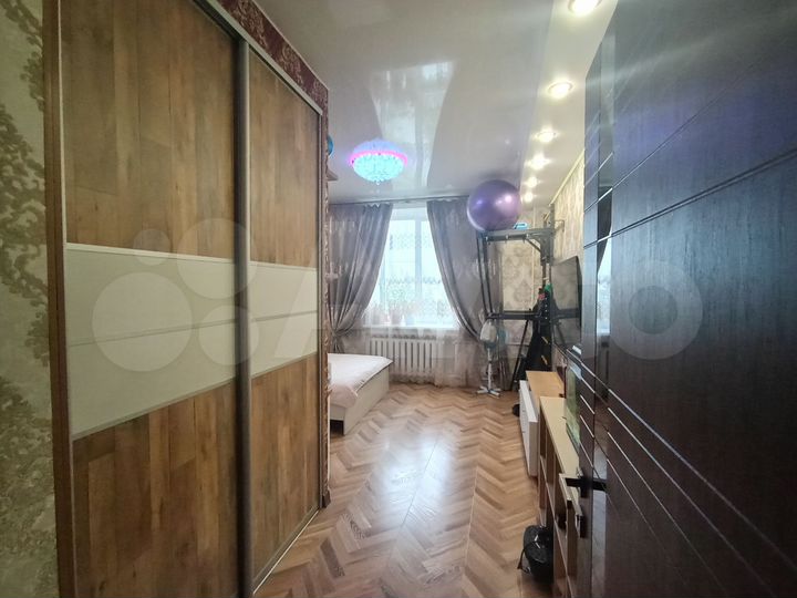 3-к. квартира, 92 м², 5/5 эт.