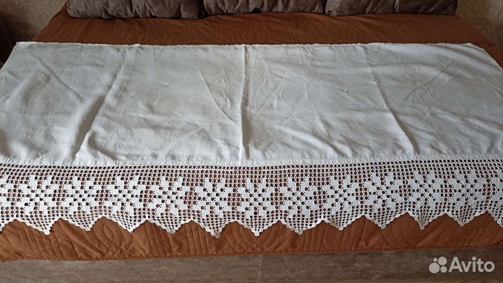 Рушники, подзоны, скатерть с костями ручной работы