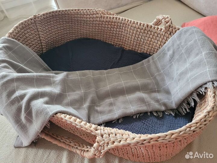 Вязаная люлька