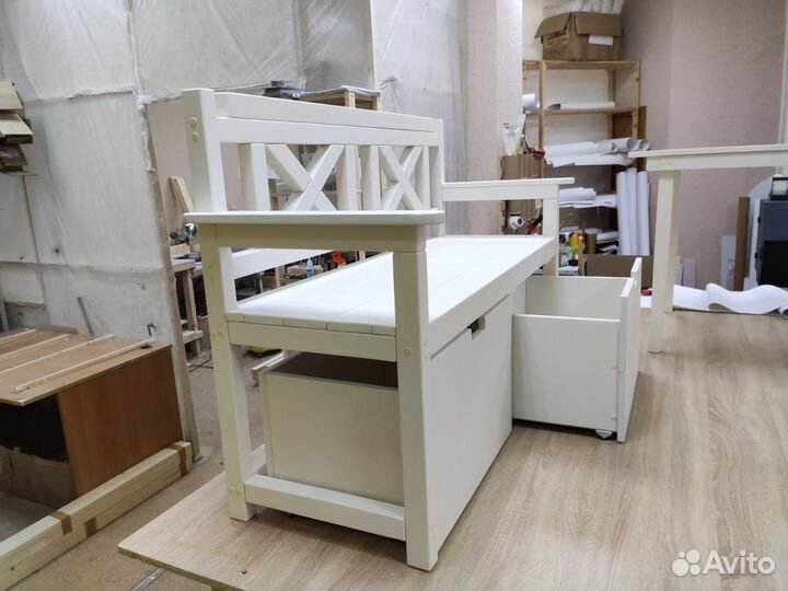 Лавочка прованс с выдвижными ящиками