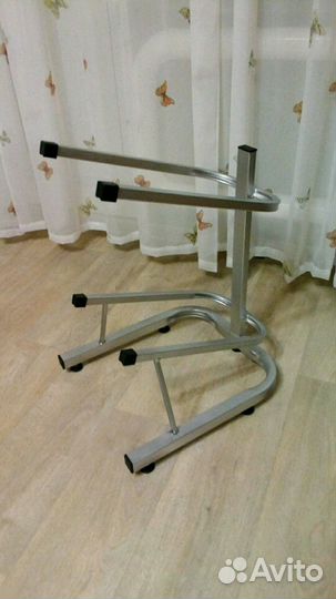 Стойка под бутыли 19 л