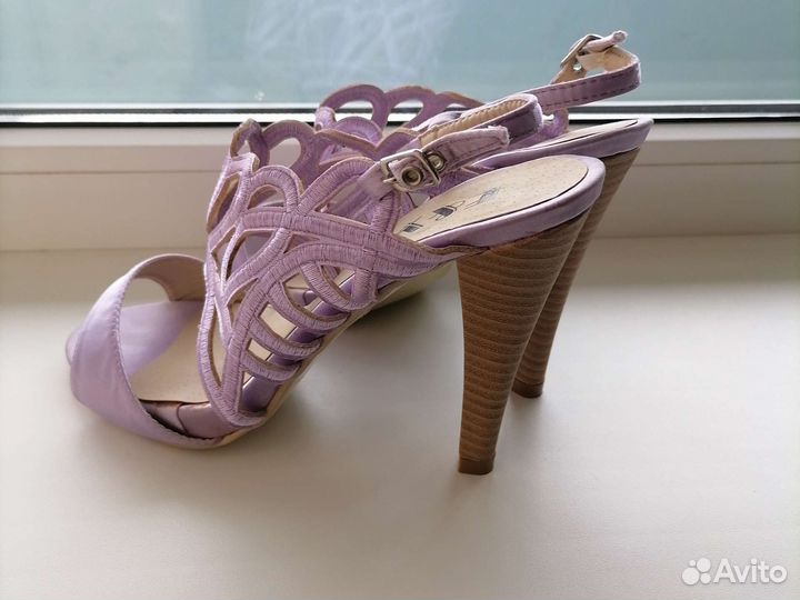 Босоножки р37