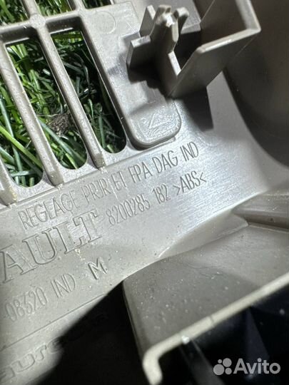 Накладка торпеды Renault Laguna 2 рестайлинг