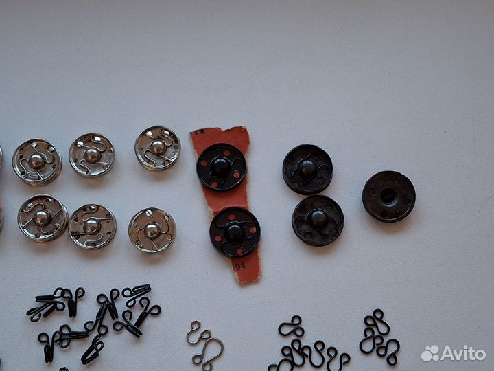 Кнопки, крючки для одежды СССР