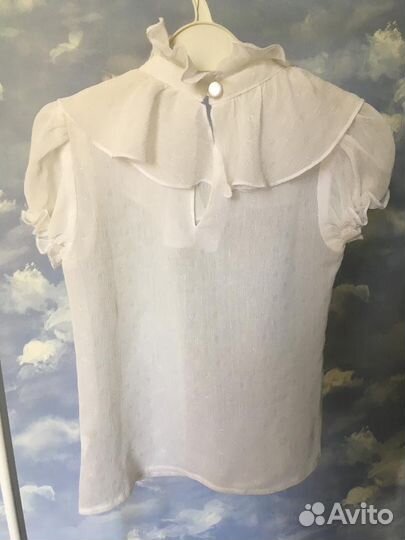 Блузка нарядная на девочку 3-4 года