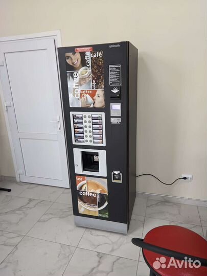 Продаю кофейный автомат unicum nova