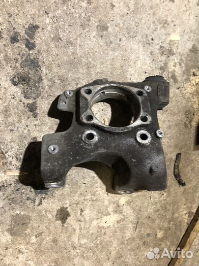 Кулак поворотный задний правый Audi A6 C6