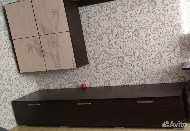 Стенка в гостиную