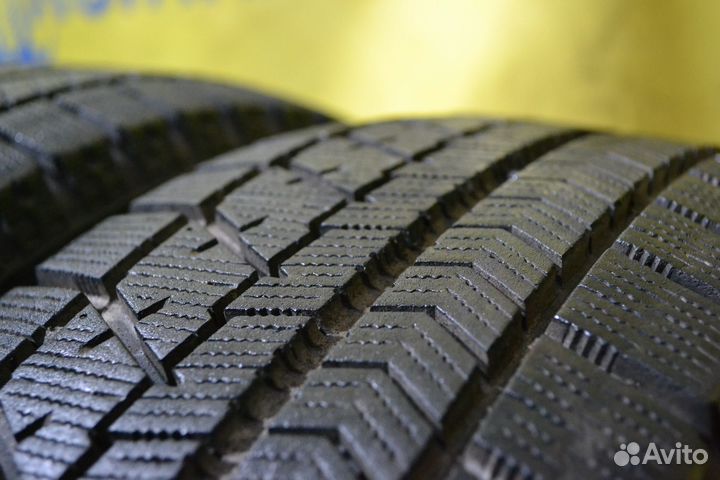 Bridgestone Blizzak VRX 175/65 R14