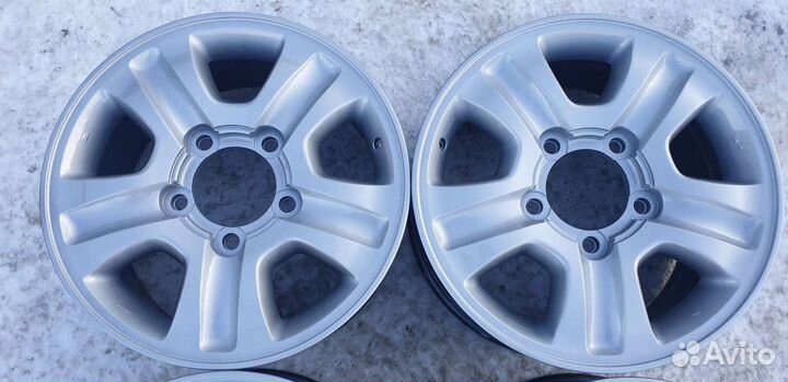 Toyota Land Cruiser 100 R17 5x150