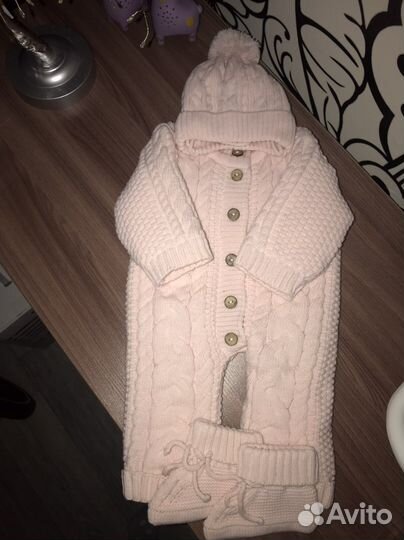 Вязаный комплект на выписку для девочки