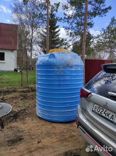 Емкость для воды 2 куба пищевые