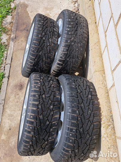 Nokian Tyres Nordman 7 215/50 R17 95