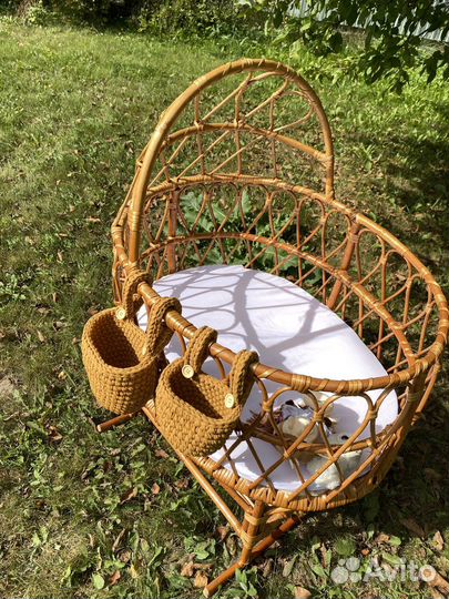 Корзина вязаная подвесная в кроватку (горчичный)