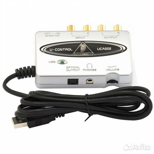 Внешняя звуковая карта Behringer U-control UCA202