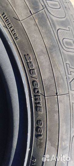 Dunlop SP Sport 2000E 225/60 R15 и 205/55 R16