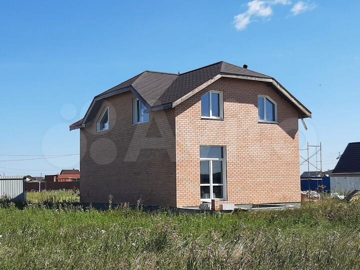 Коттедж 180 м² на участке 15 сот.