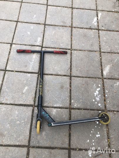 Трюковой самокат парк