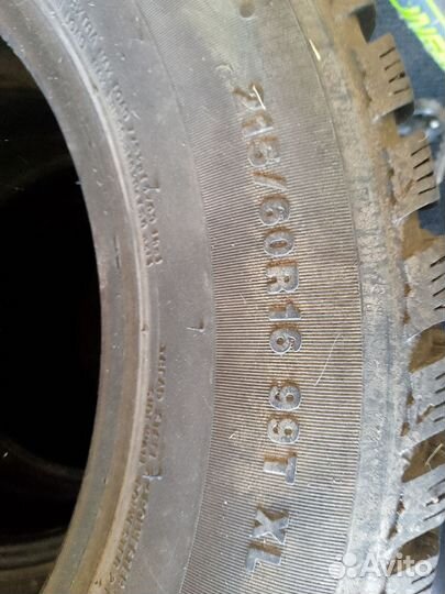 Kumho I'Zen KW22 215/60 R16 39K