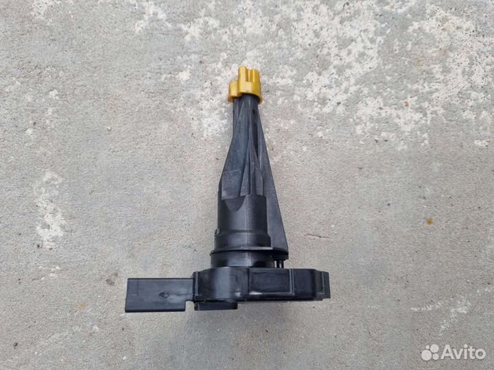 Датчик уровня масла двигателя BMW